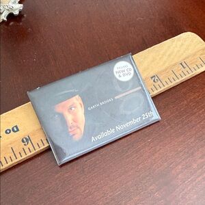 Vintage Garth Brooks Brooch